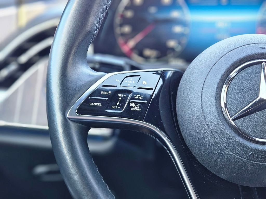 Used 2025 Mercedes-Benz E 350 4MATIC Sedan image 22