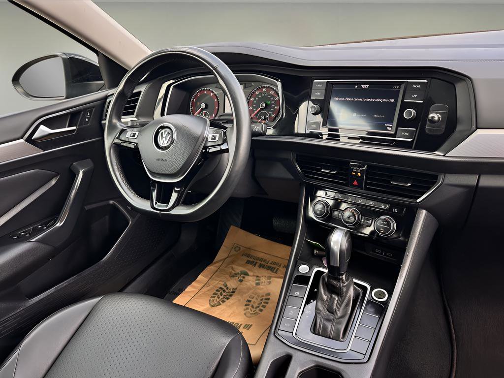 Used 2020 Volkswagen Jetta SE w/ SE Cold Weather Package image 9