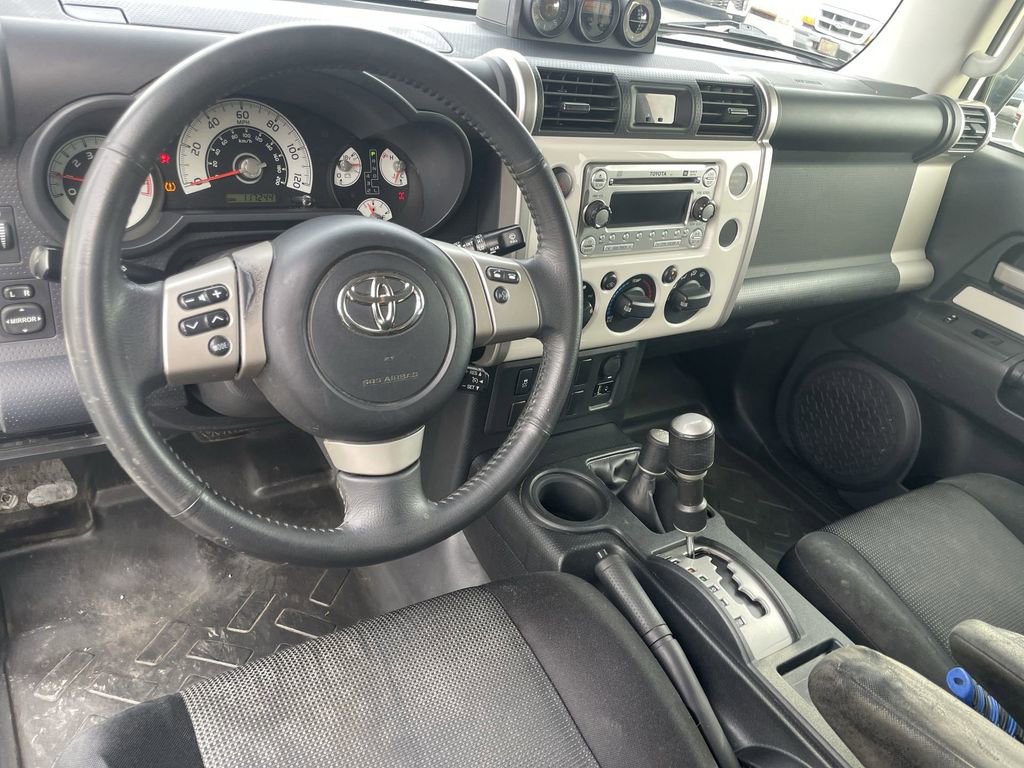 Used 2014 Toyota FJ Cruiser 4WD w/ Upgrade Package image 9