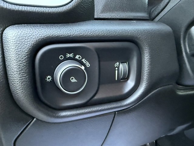 Used 2022 RAM 2500 Big Horn w/ Cold Weather Group image 16