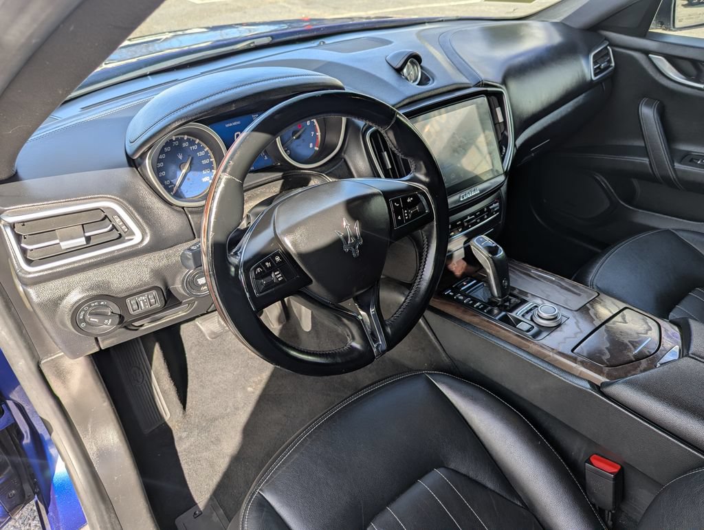 Used 2019 Maserati Ghibli S Q4 AWD/4WD image 13