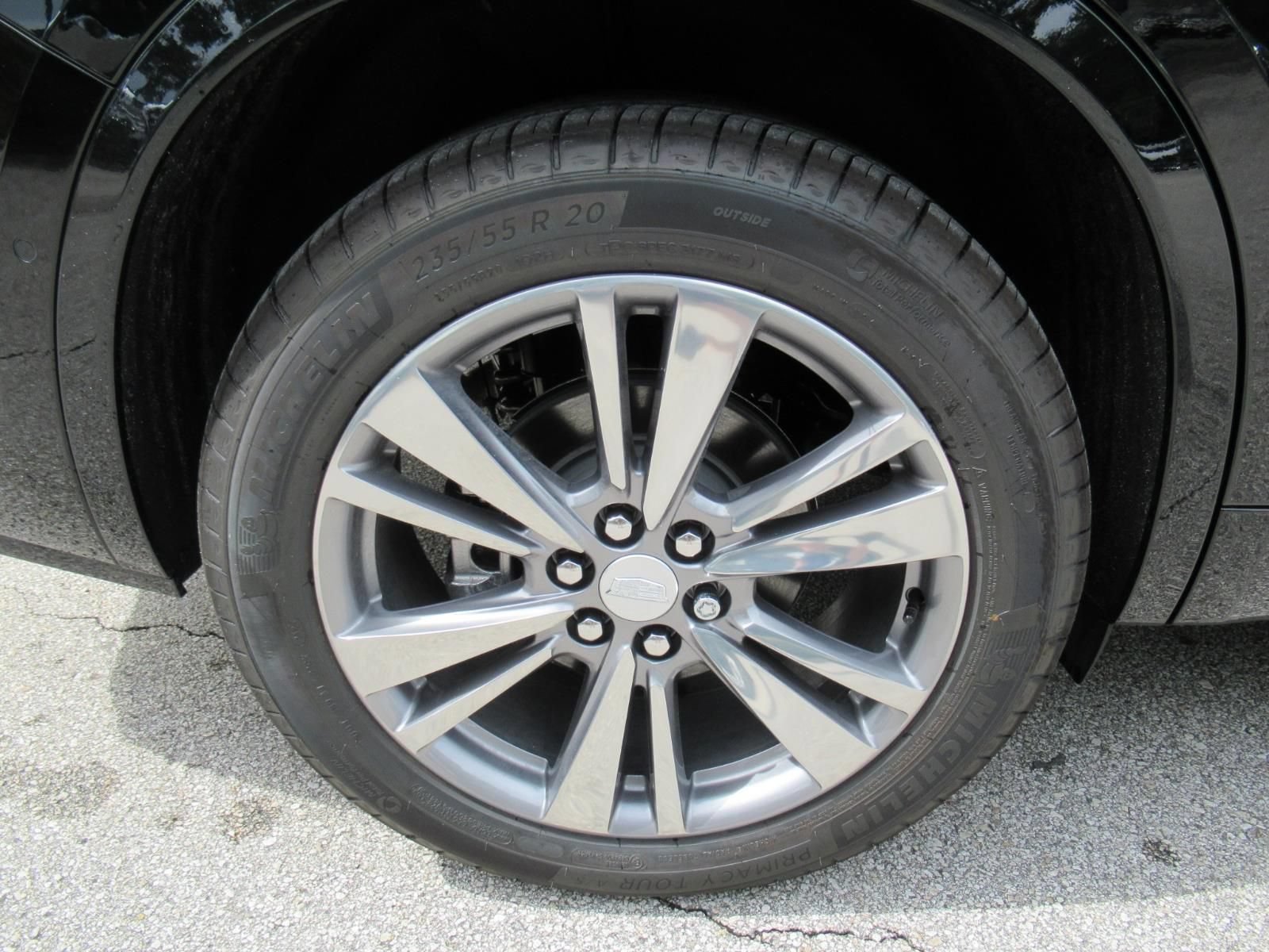 Certified 2025 Cadillac XT6 Premium Luxury w/ Platinum Package AWD/4WD image 9
