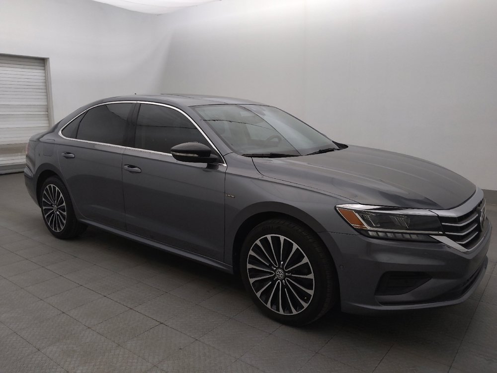 Used 2022 Volkswagen Passat 2.0T FWD image 11