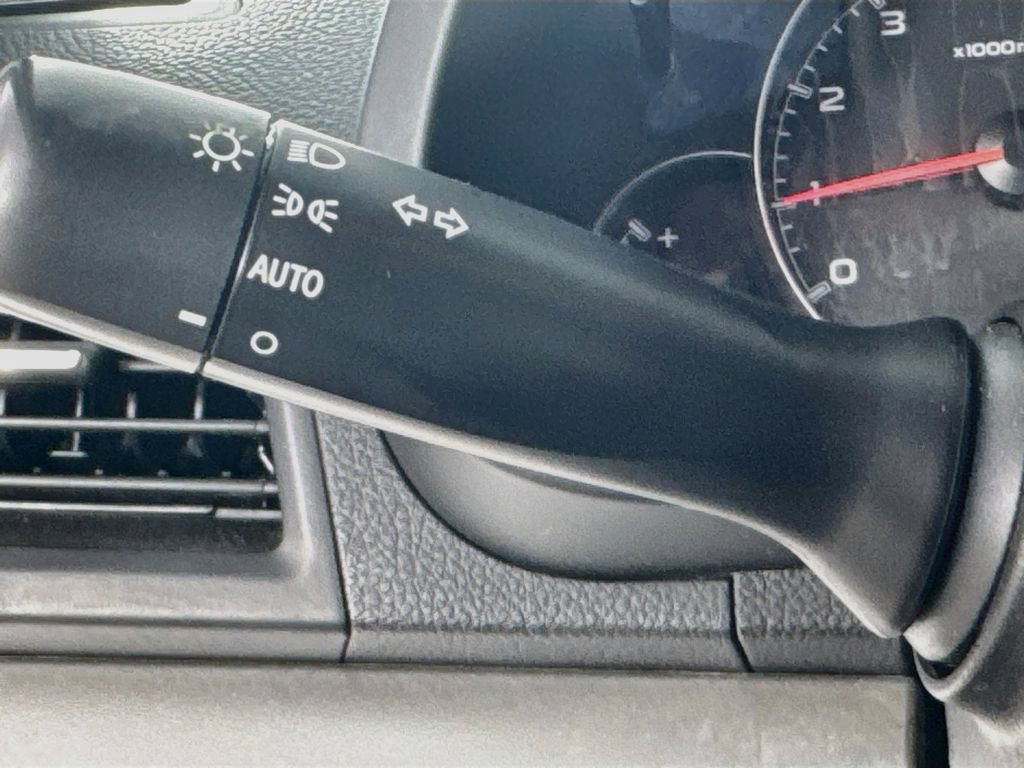 Used 2013 Subaru Outback 2.5i AWD/4WD image 12
