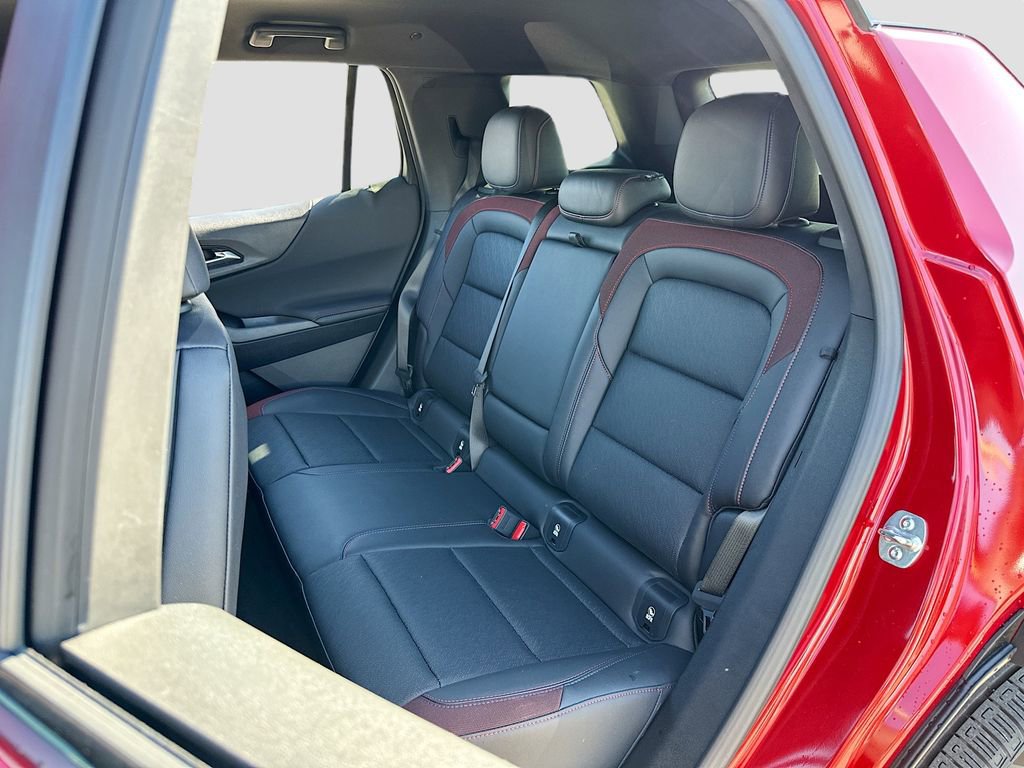 Used 2025 Chevrolet Equinox RS image 24