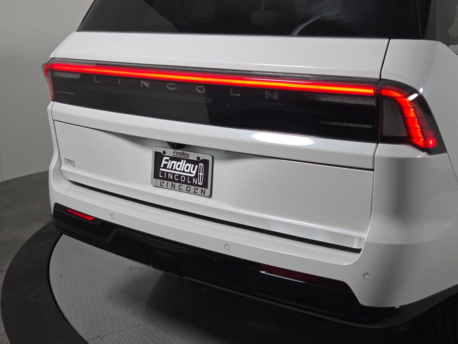 New 2026 Lincoln Navigator Premiere AWD/4WD image 5
