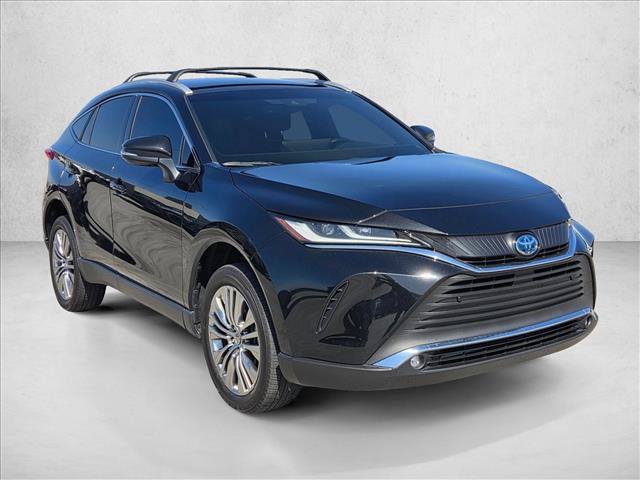 Used 2024 Toyota Venza XLE AWD/4WD image 3