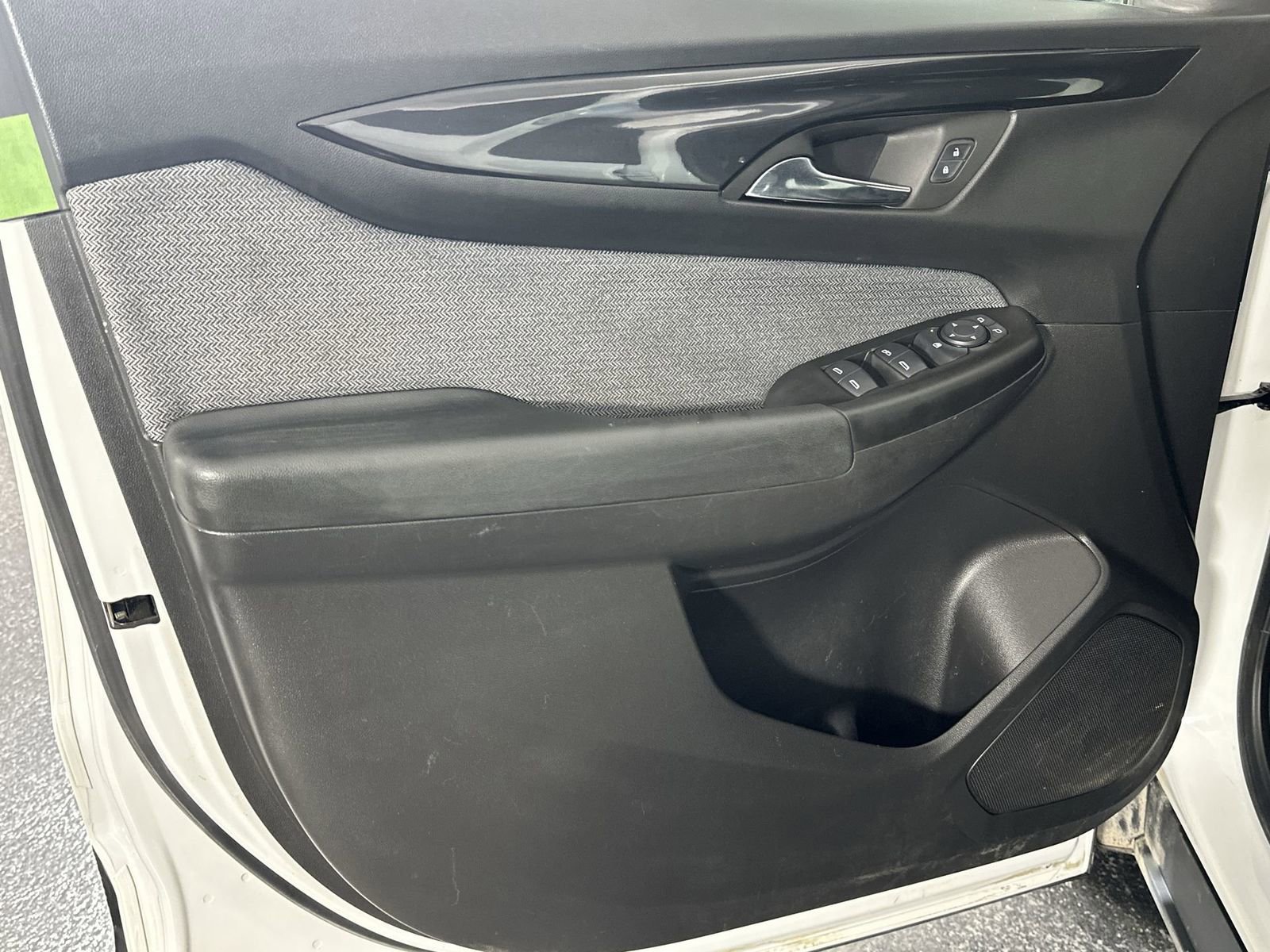 Used 2025 Chevrolet TrailBlazer LS w/ LS Convenience Package image 32