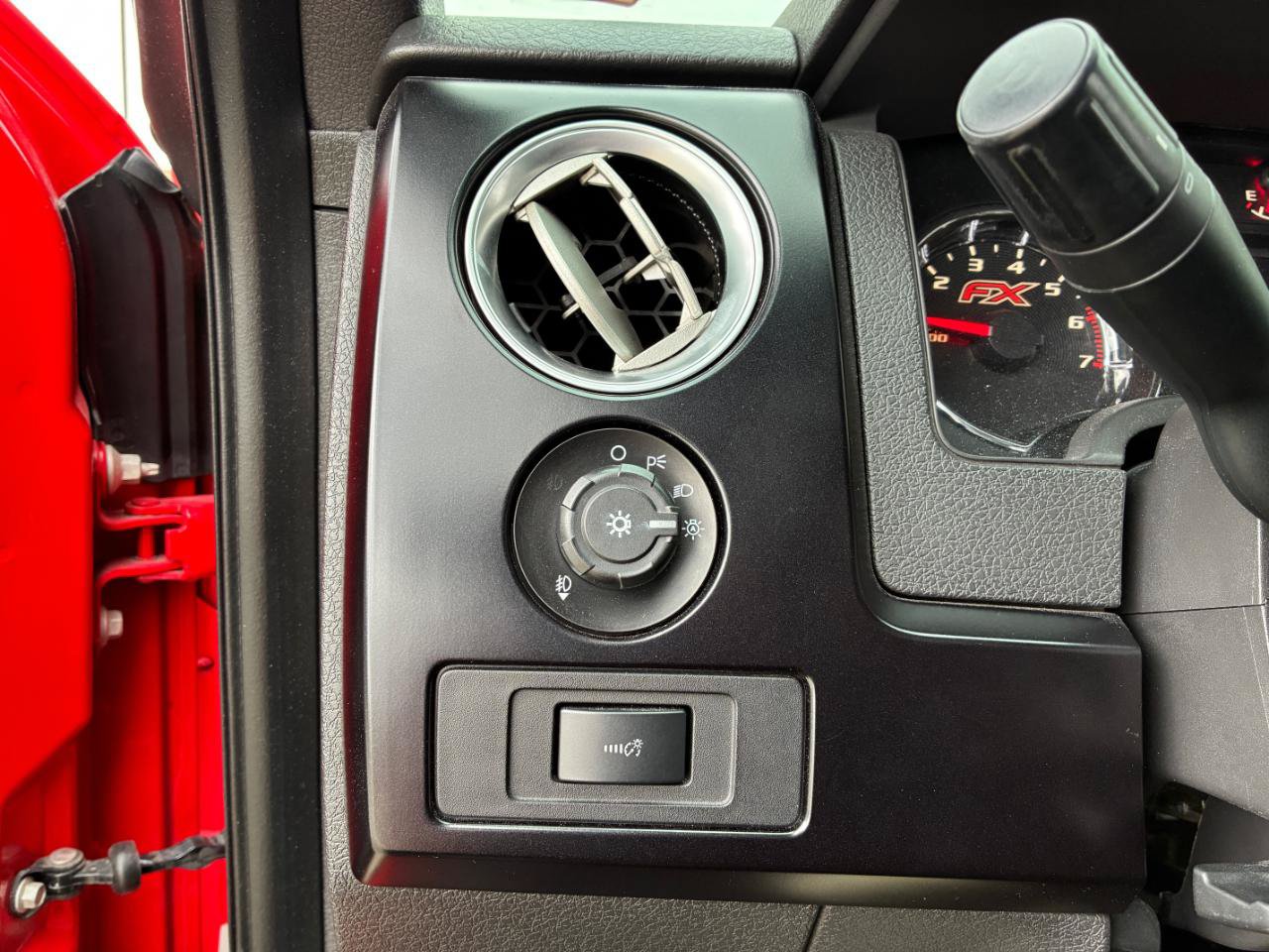Used 2014 Ford F150 FX4 w/ FX Appearance Package AWD/4WD image 22