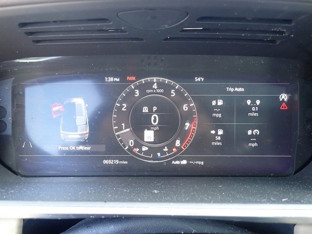 Used 2018 Land Rover Range Rover Sport HSE image 15