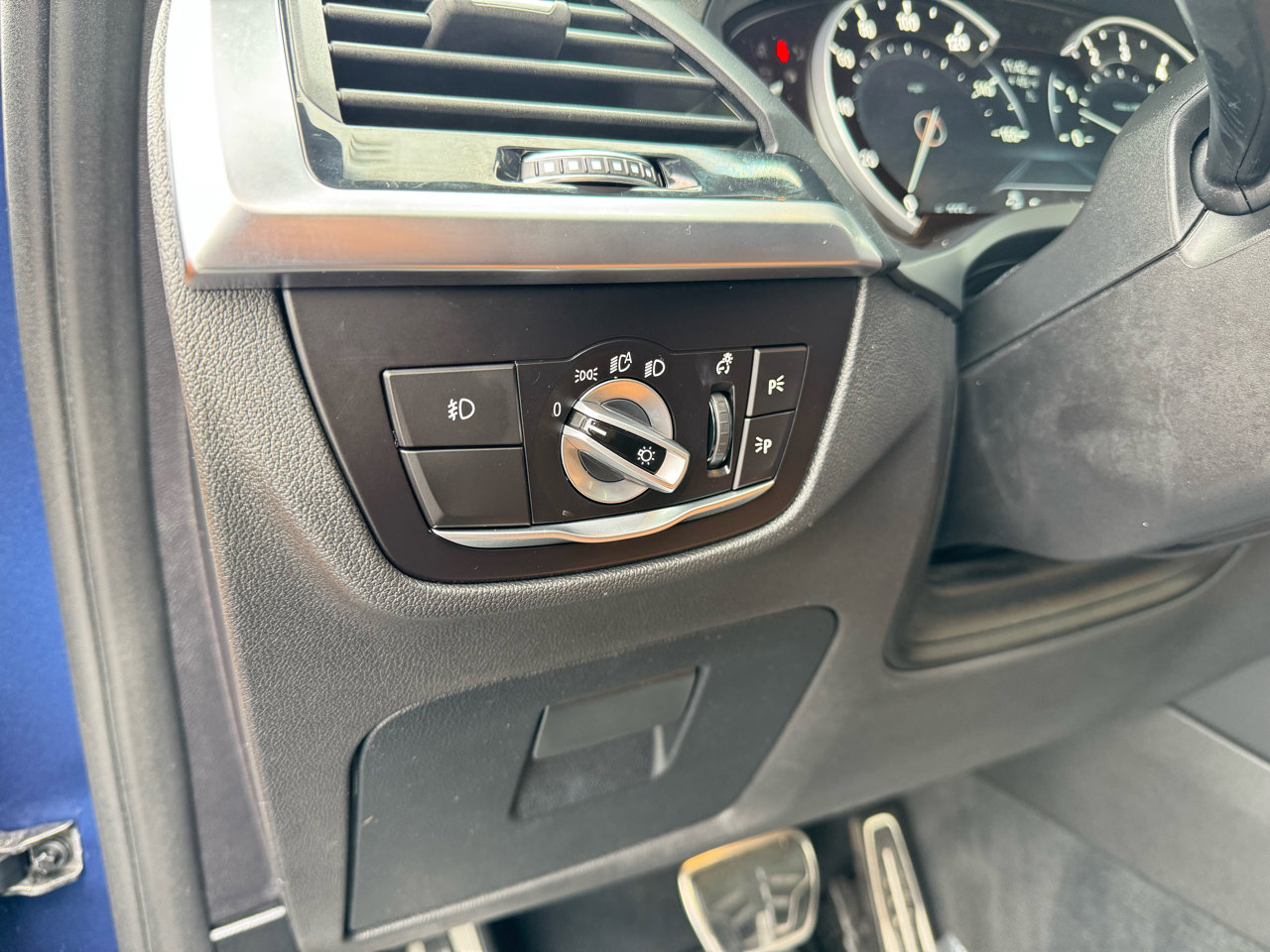 Used 2018 BMW X3 xDrive30i image 17