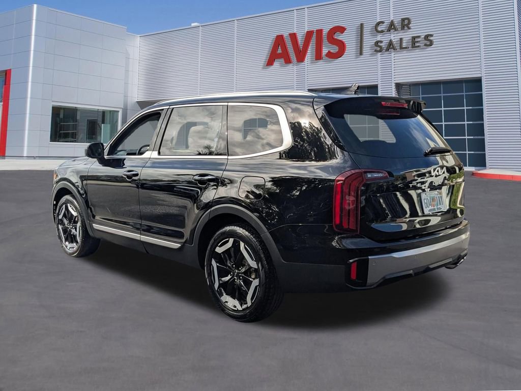 Used 2025 Kia Telluride S image 10