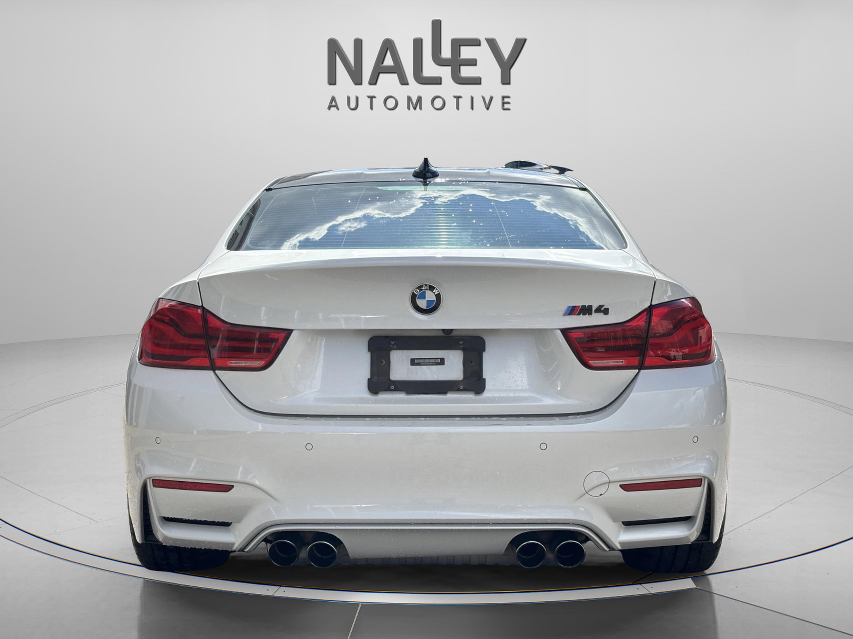 Used 2018 BMW M4 Coupe image 4
