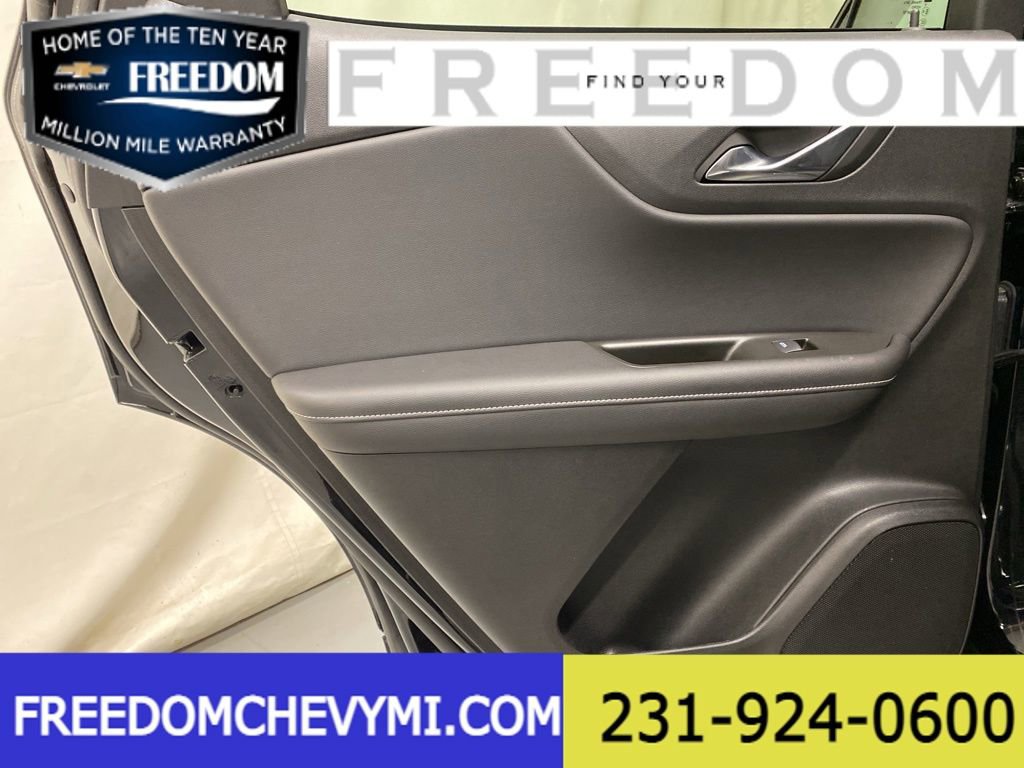 Used 2025 Chevrolet Blazer LT image 12