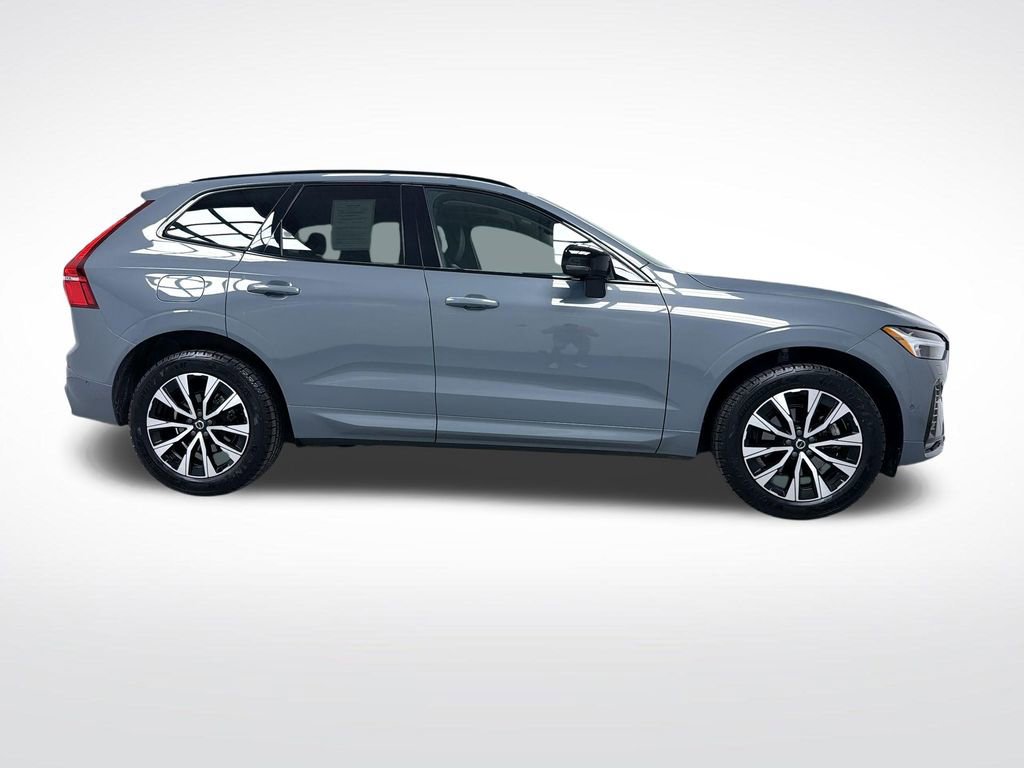 Certified 2024 Volvo XC60 B5 Plus w/ Climate Package AWD/4WD image 10