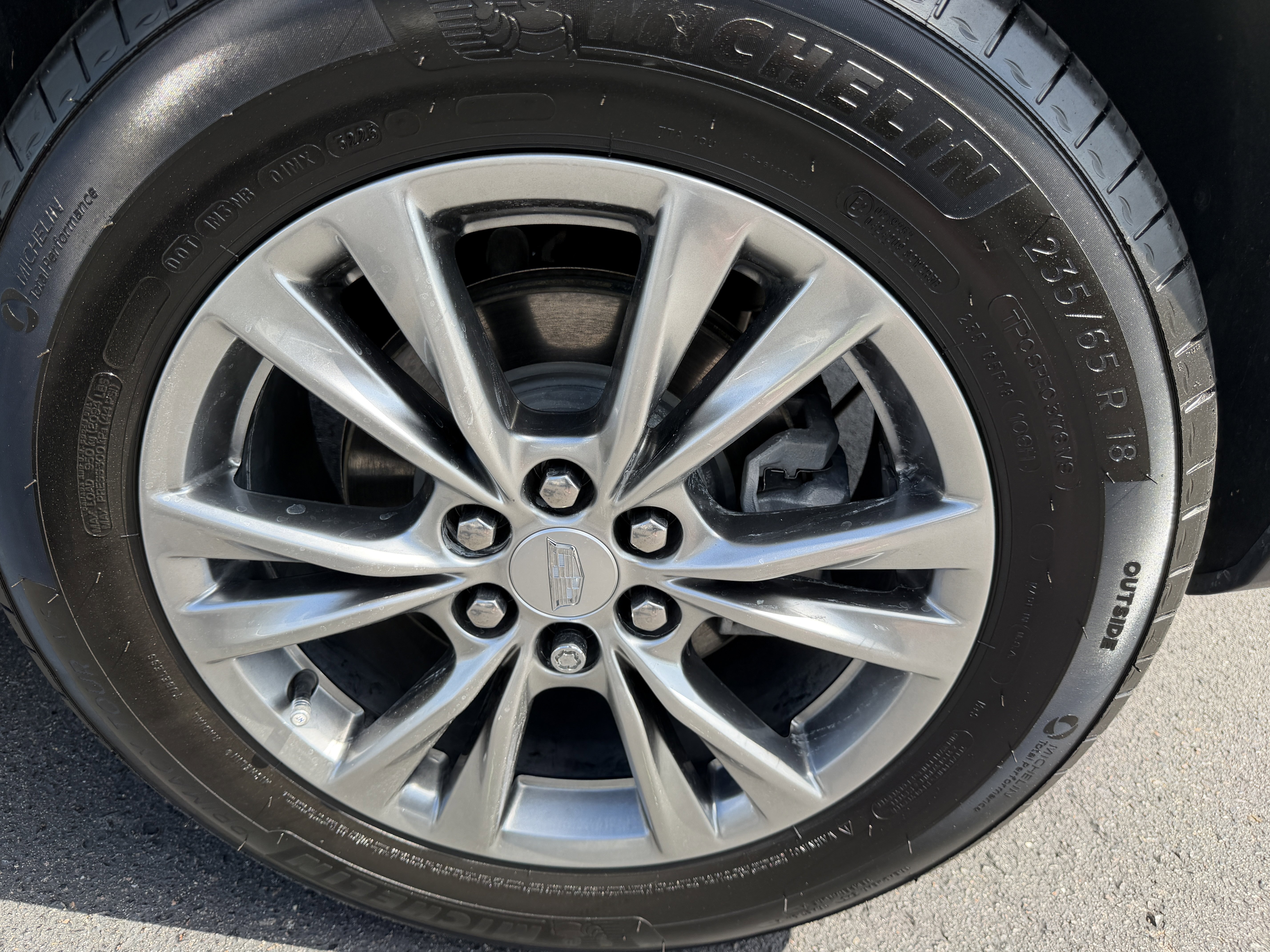Certified 2022 Cadillac XT5 Premium Luxury FWD image 31