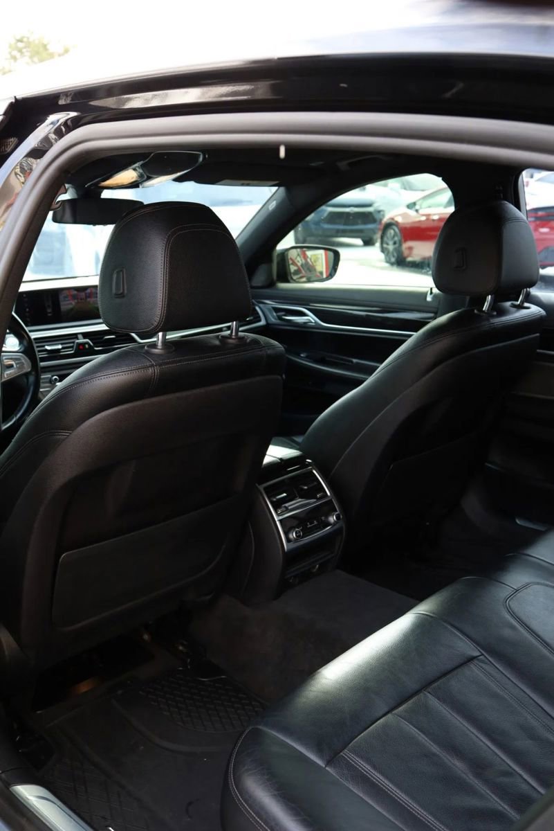 Used 2019 BMW 740i 740i Sedan 4D w/ M Sport Package image 38