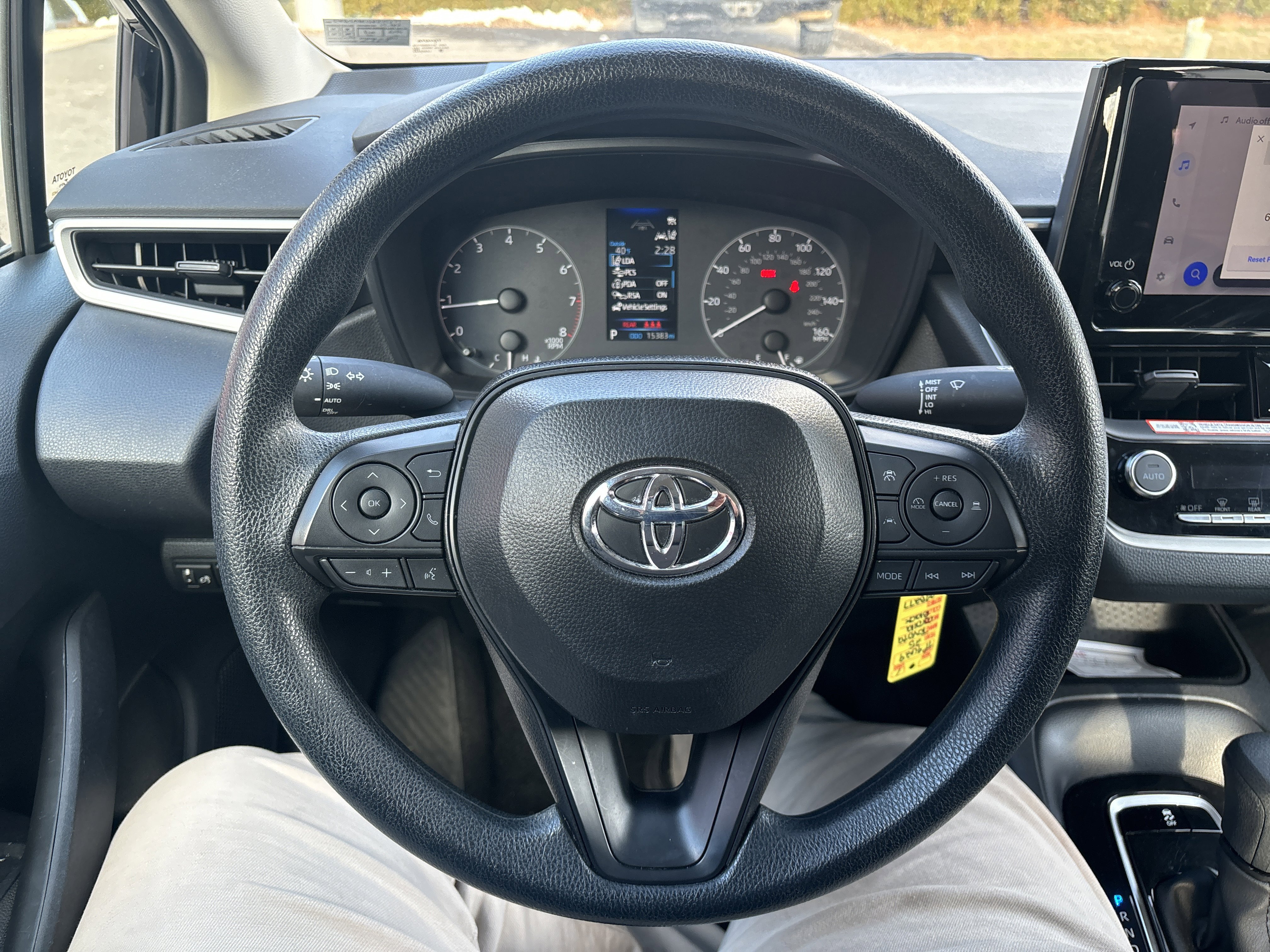 Used 2025 Toyota Corolla LE image 18