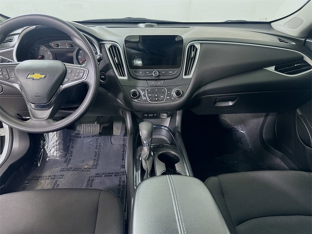 Used 2024 Chevrolet Malibu LT image 18