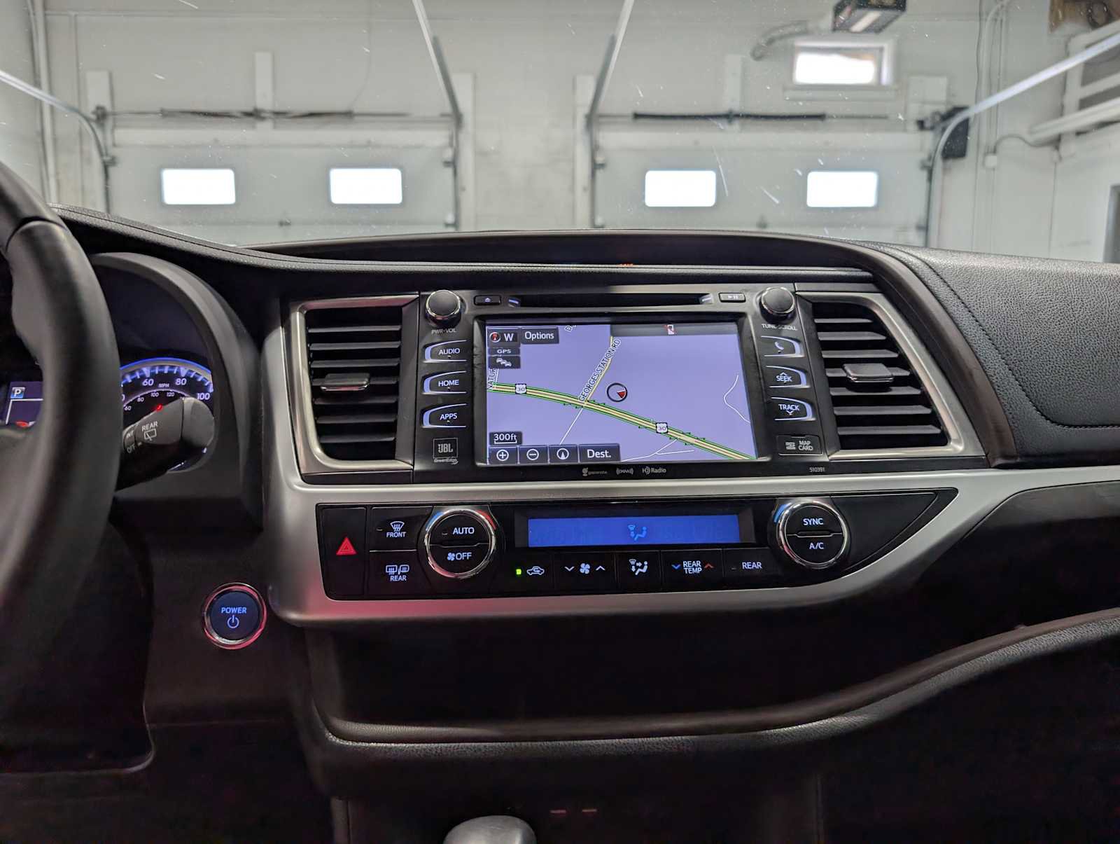 Used 2019 Toyota Highlander Limited image 34