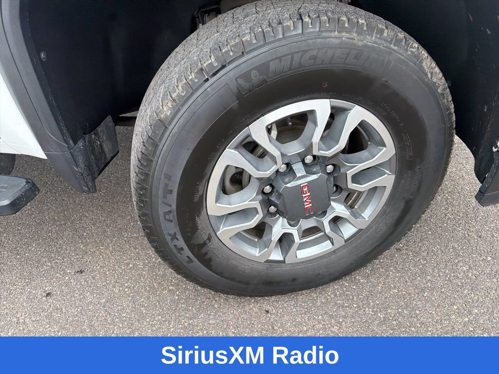 Used 2022 GMC Sierra 3500 SLE w/ SLE Convenience Package AWD/4WD image 10