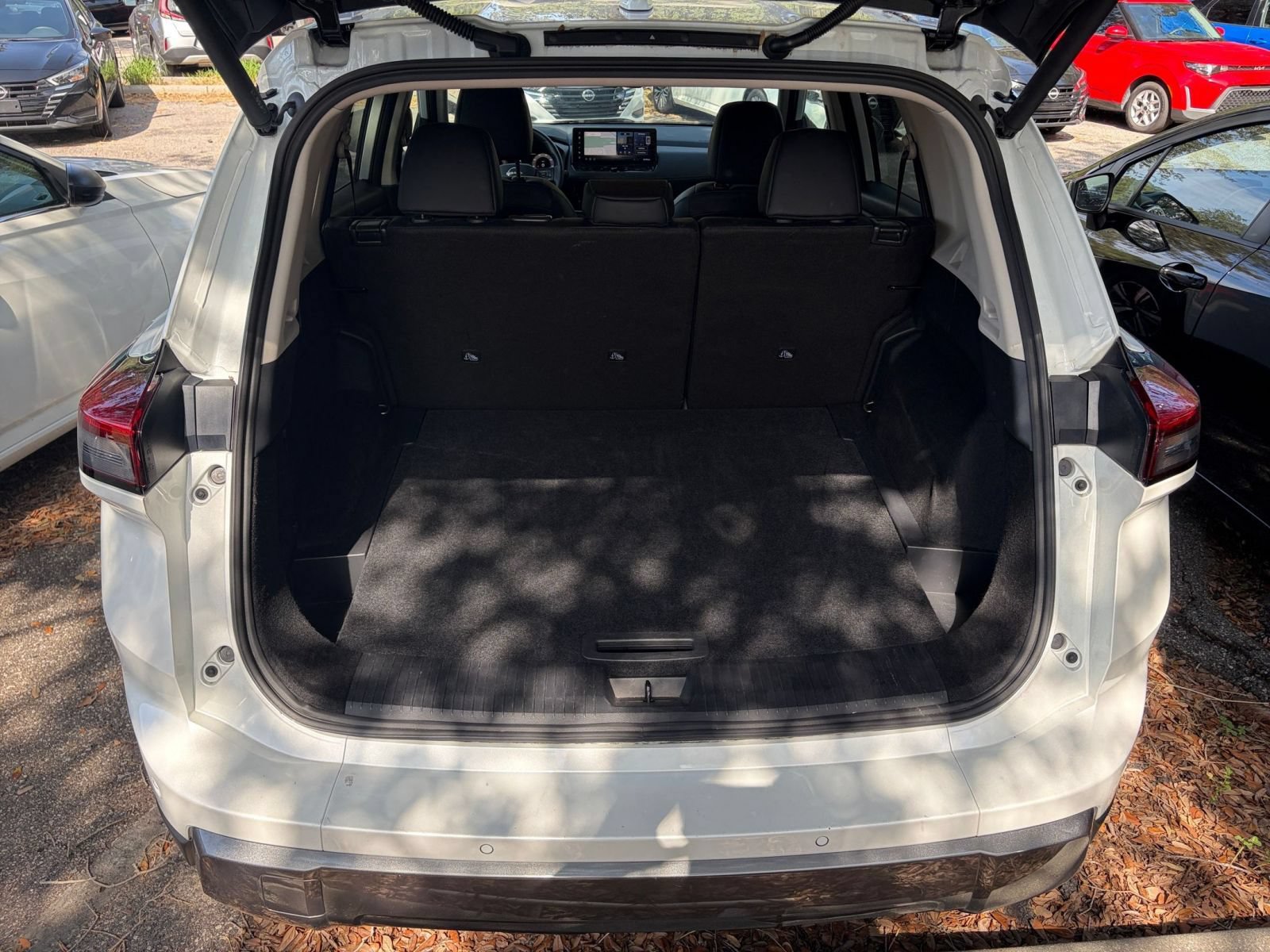 Used 2026 Nissan Rogue SL AWD/4WD image 32