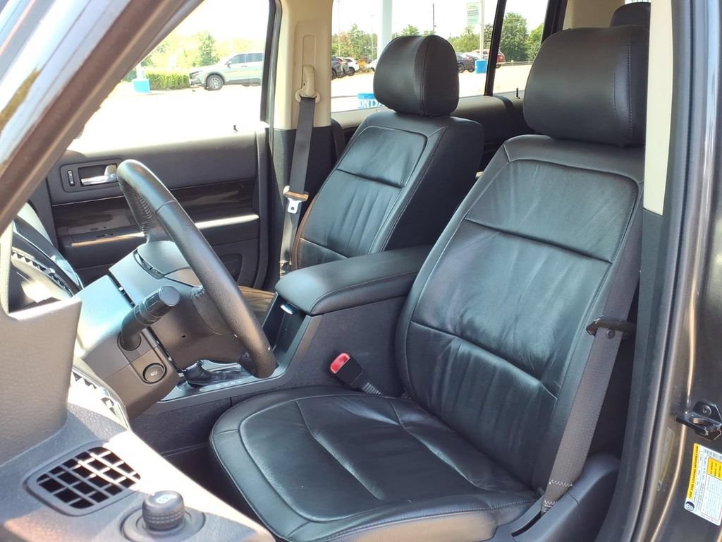 Used 2019 Ford Flex SEL w/ Equipment Group 202A AWD/4WD image 2