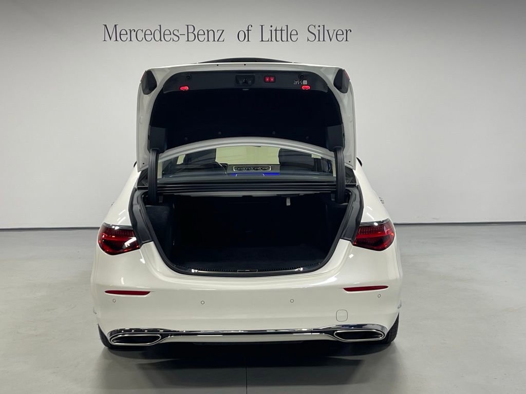 Used 2023 Mercedes-Benz S 580e 4MATIC Sedan w/ 3D Technology Package image 5