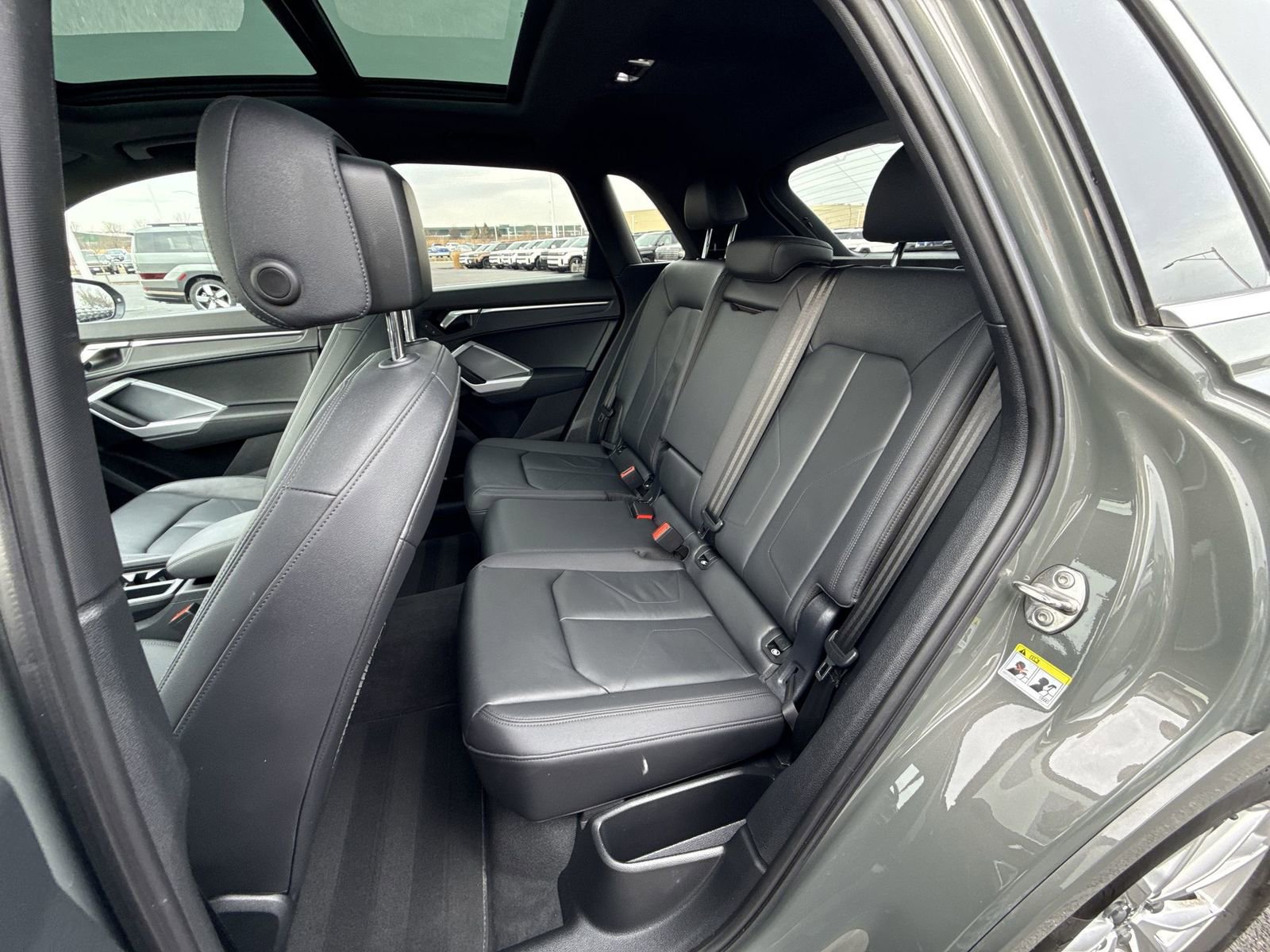 Used 2025 Audi Q3 2.0T Premium image 23