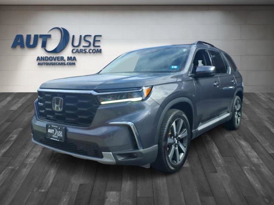 Used 2023 Honda Pilot Touring image 12