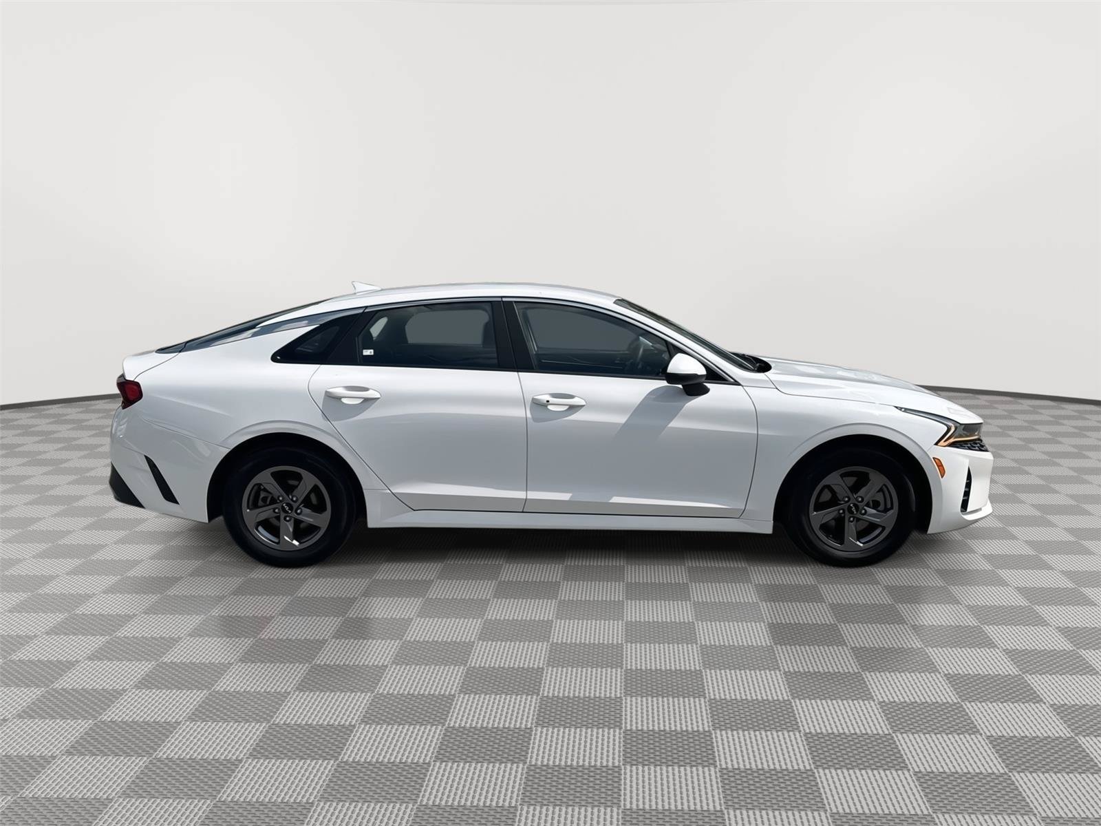 Used 2023 Kia K5 LXS FWD image 4