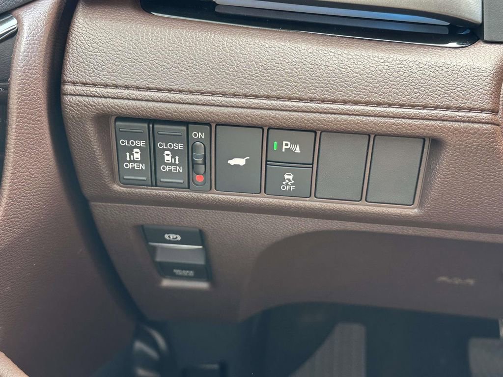 New 2026 Honda Odyssey Touring image 26