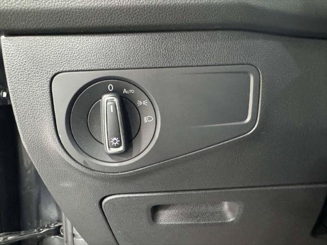 Used 2019 Volkswagen Tiguan SE w/ Panoramic Sunroof Package AWD/4WD image 19