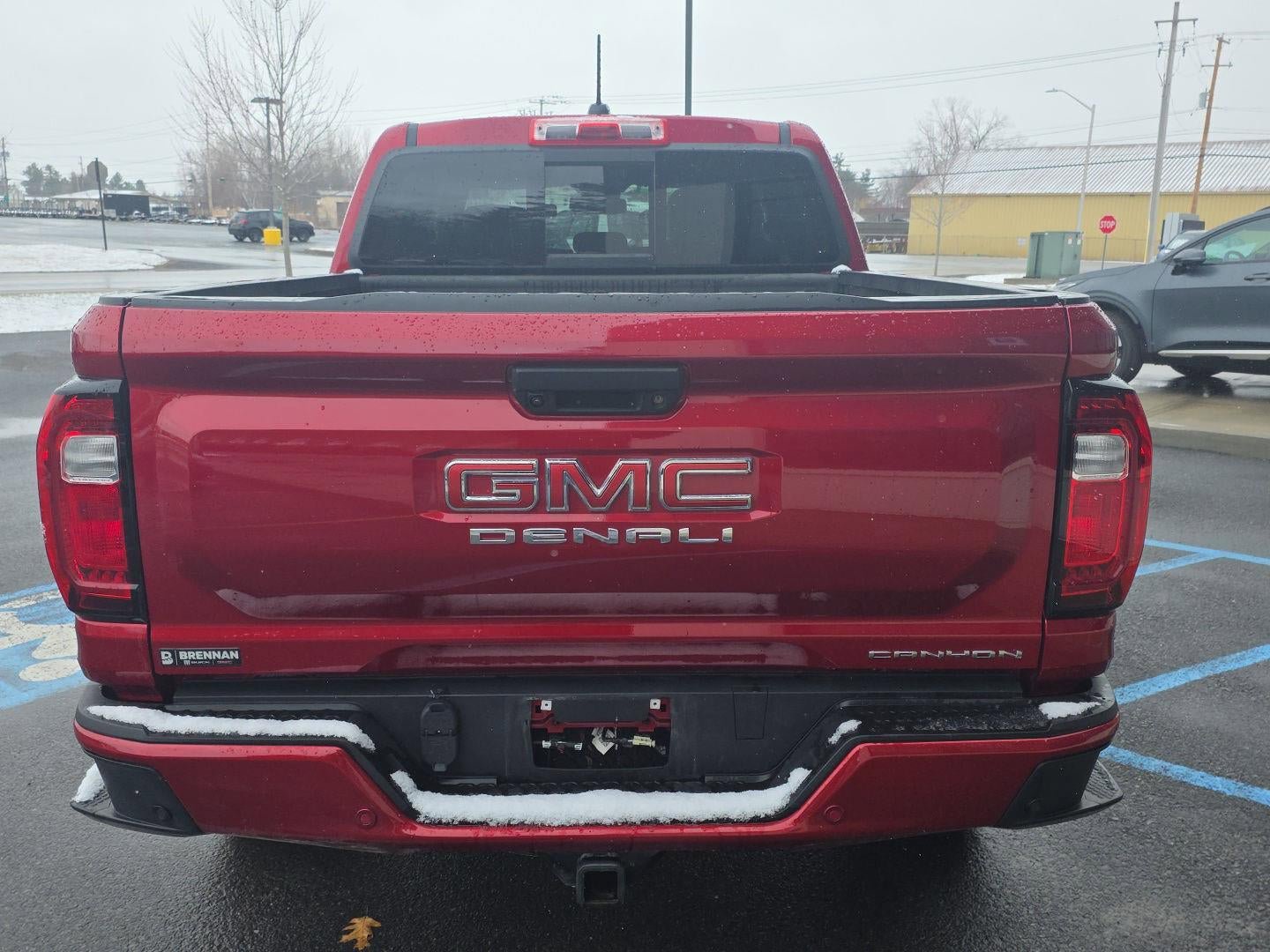 Used 2024 GMC Canyon Denali AWD/4WD image 5