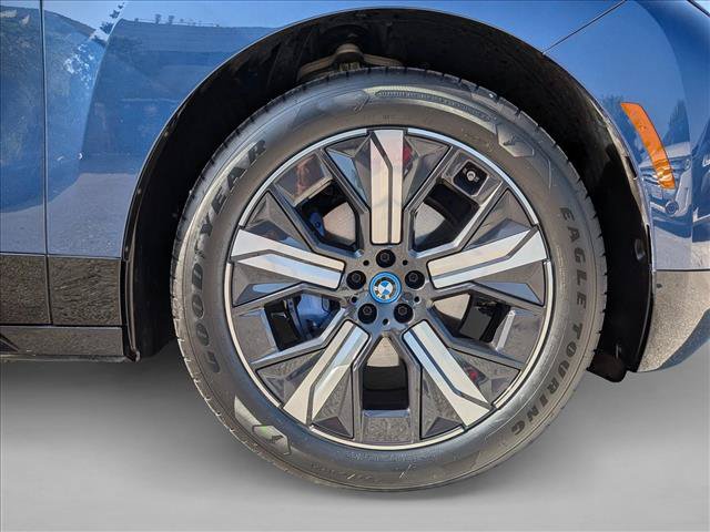 Certified 2024 BMW iX xDrive50 w/ Premium Package AWD/4WD image 24