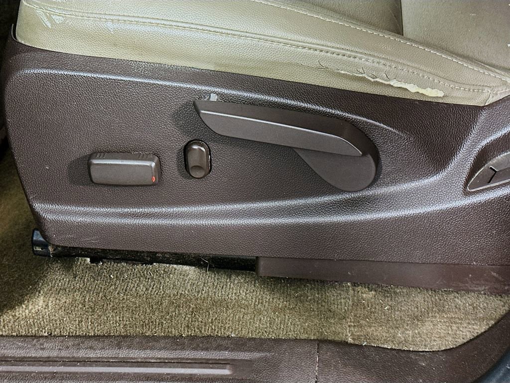 Used 2016 GMC Canyon SLT image 23