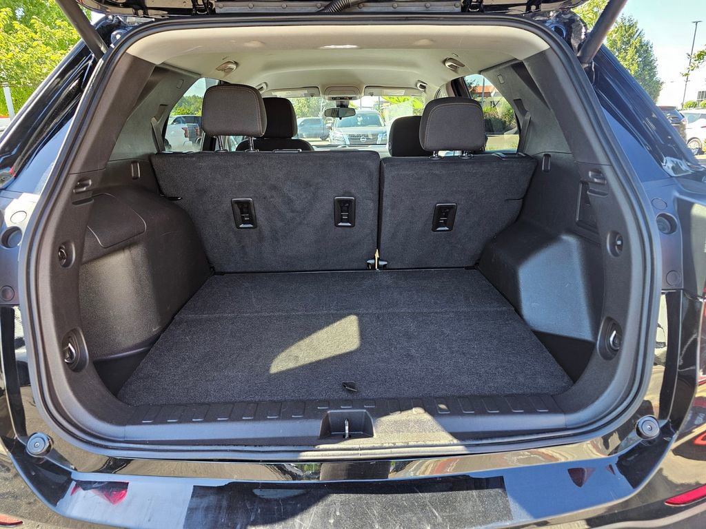 Used 2024 Chevrolet Equinox LT AWD/4WD image 11