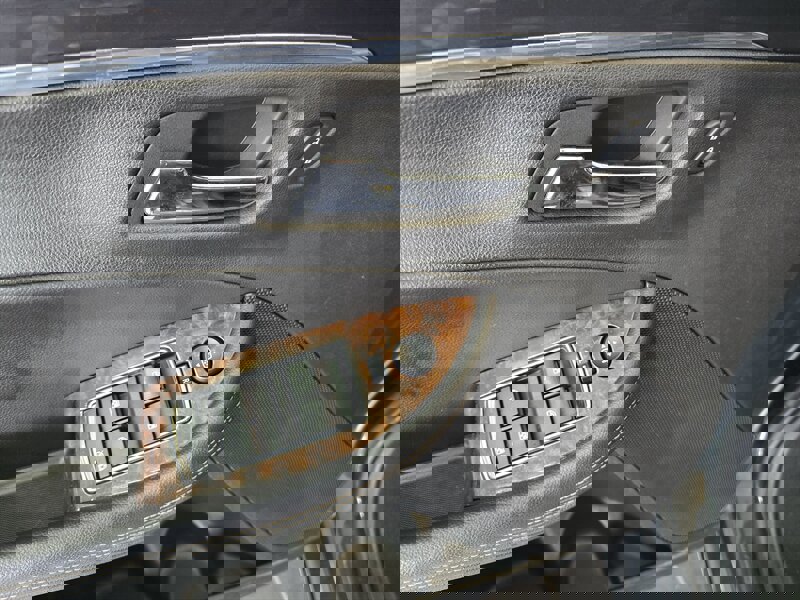 Used 2014 Chevrolet Impala LT w/ Premium Seating Package image 19