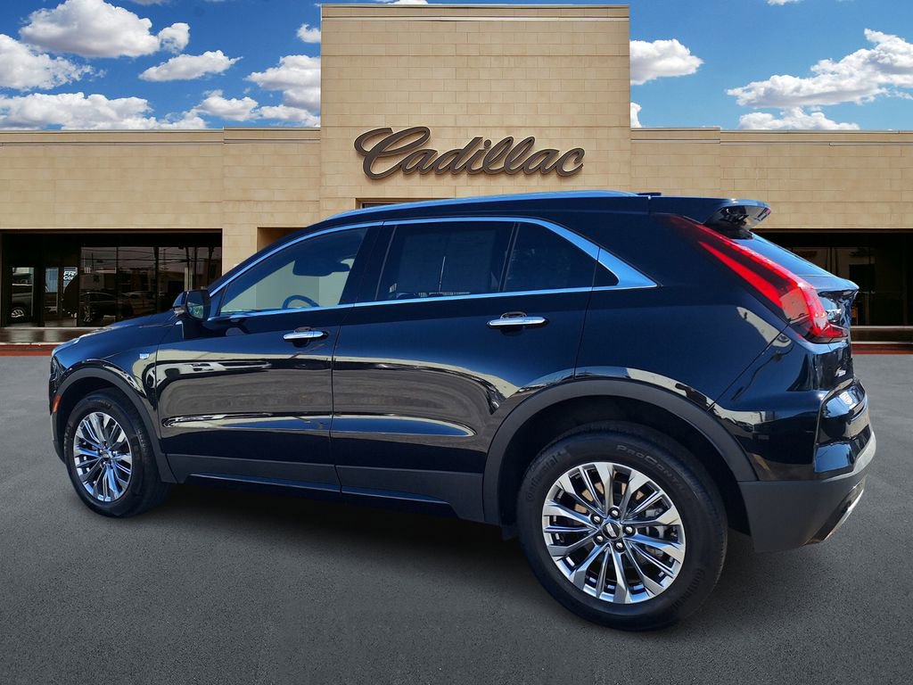 Used 2024 Cadillac XT4 Premium Luxury image 5