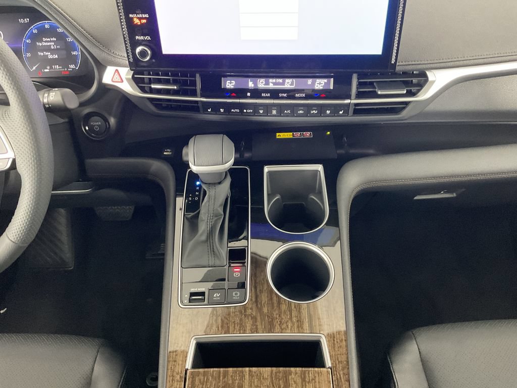New 2026 Toyota Sienna Platinum AWD/4WD image 12
