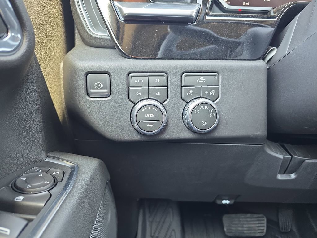 New 2026 GMC Sierra 1500 SLE image 26