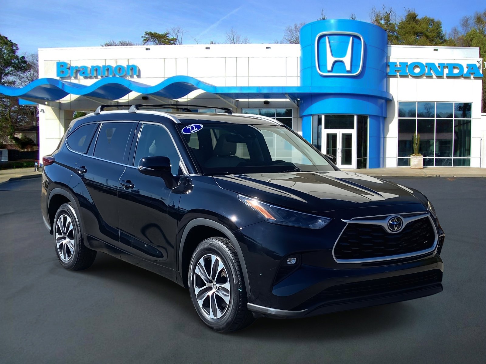 Used 2022 Toyota Highlander XLE