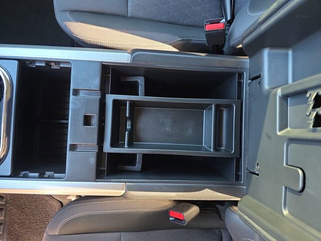 Used 2021 Nissan Titan SV w/ SV Convenience Package image 25