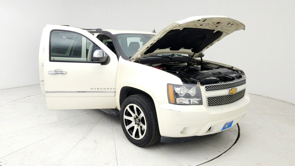 Used 2013 Chevrolet Suburban LTZ image 10