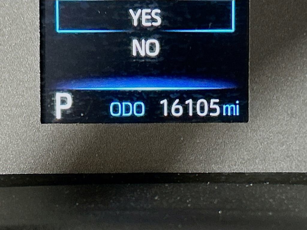 Used 2024 Toyota Corolla Cross AWD Hybrid image 10