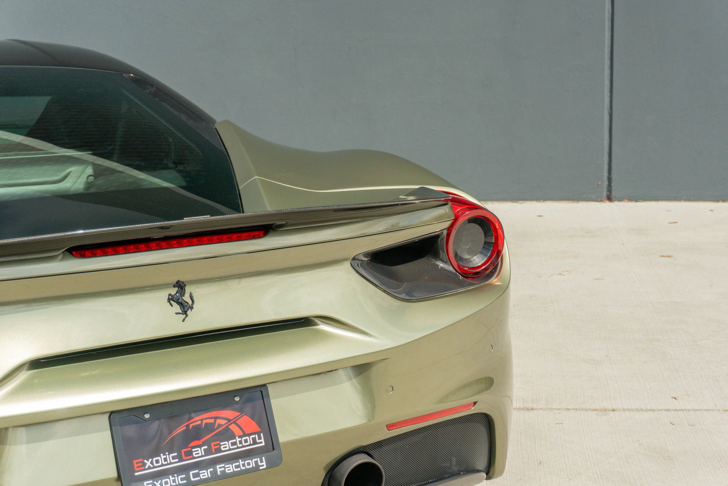 Used 2018 Ferrari 488 GTB image 50