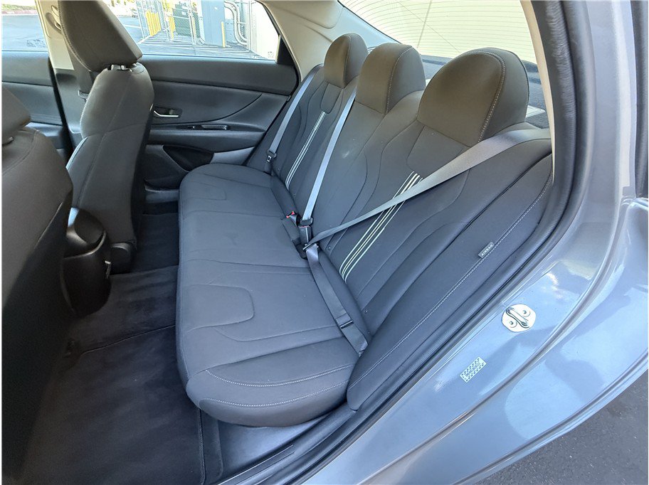 Used 2024 Hyundai Elantra Blue FWD image 19
