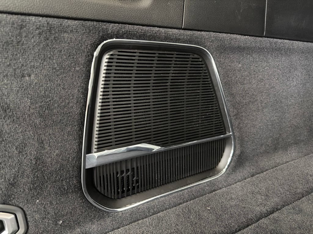 New 2026 Jeep Grand Wagoneer L Summit AWD/4WD image 9