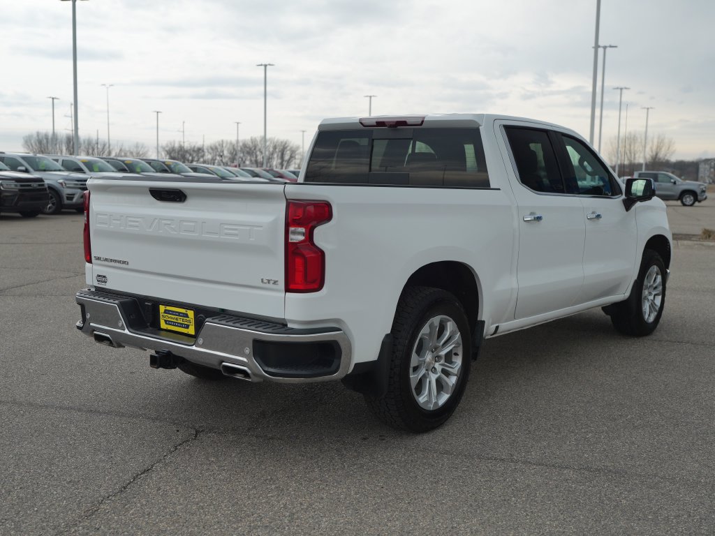 Used 2025 Chevrolet Silverado 1500 LTZ AWD/4WD image 7