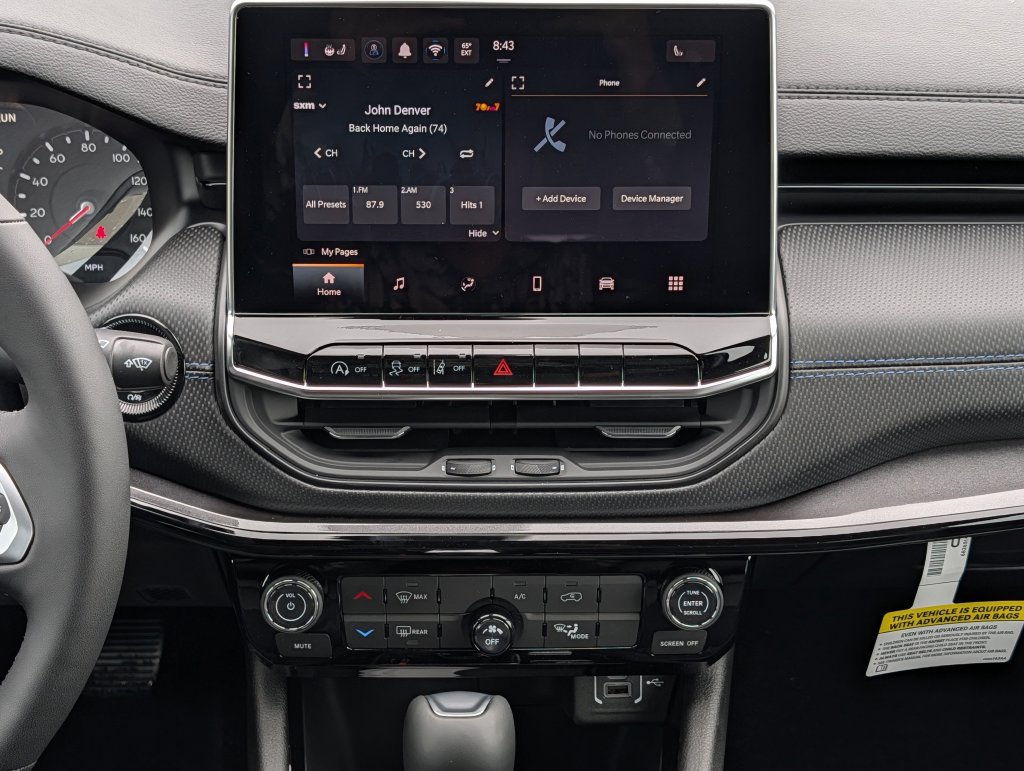 New 2026 Jeep Compass Latitude AWD/4WD image 9